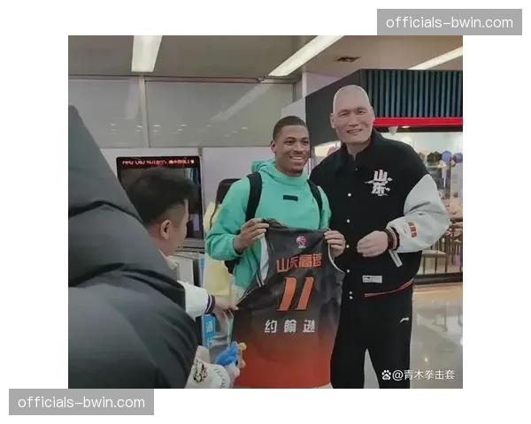 约翰逊13投10中砍27分，山东新援真实命中率高达85%